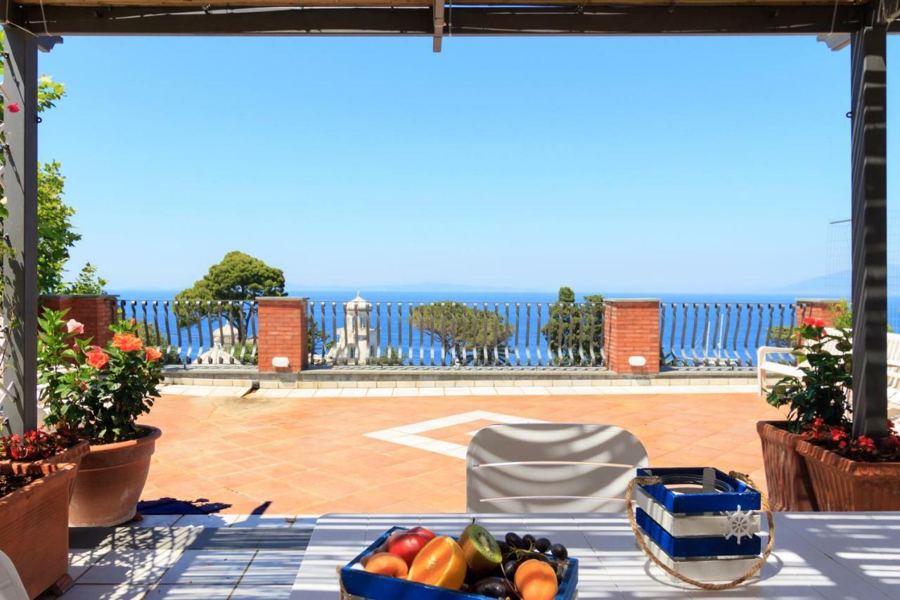 Aquamarine Relaxing Capri Suites Екстериор снимка
